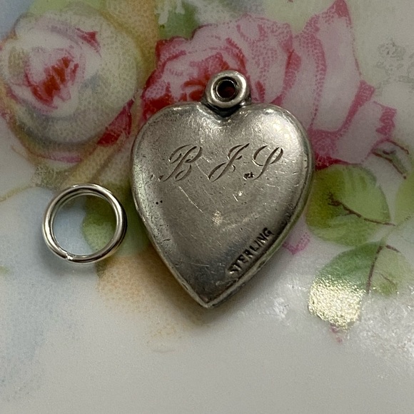 Vintage Fleur Des Lis Sterling Puffy Heart Charm/Pendant - Picture 2 of 3